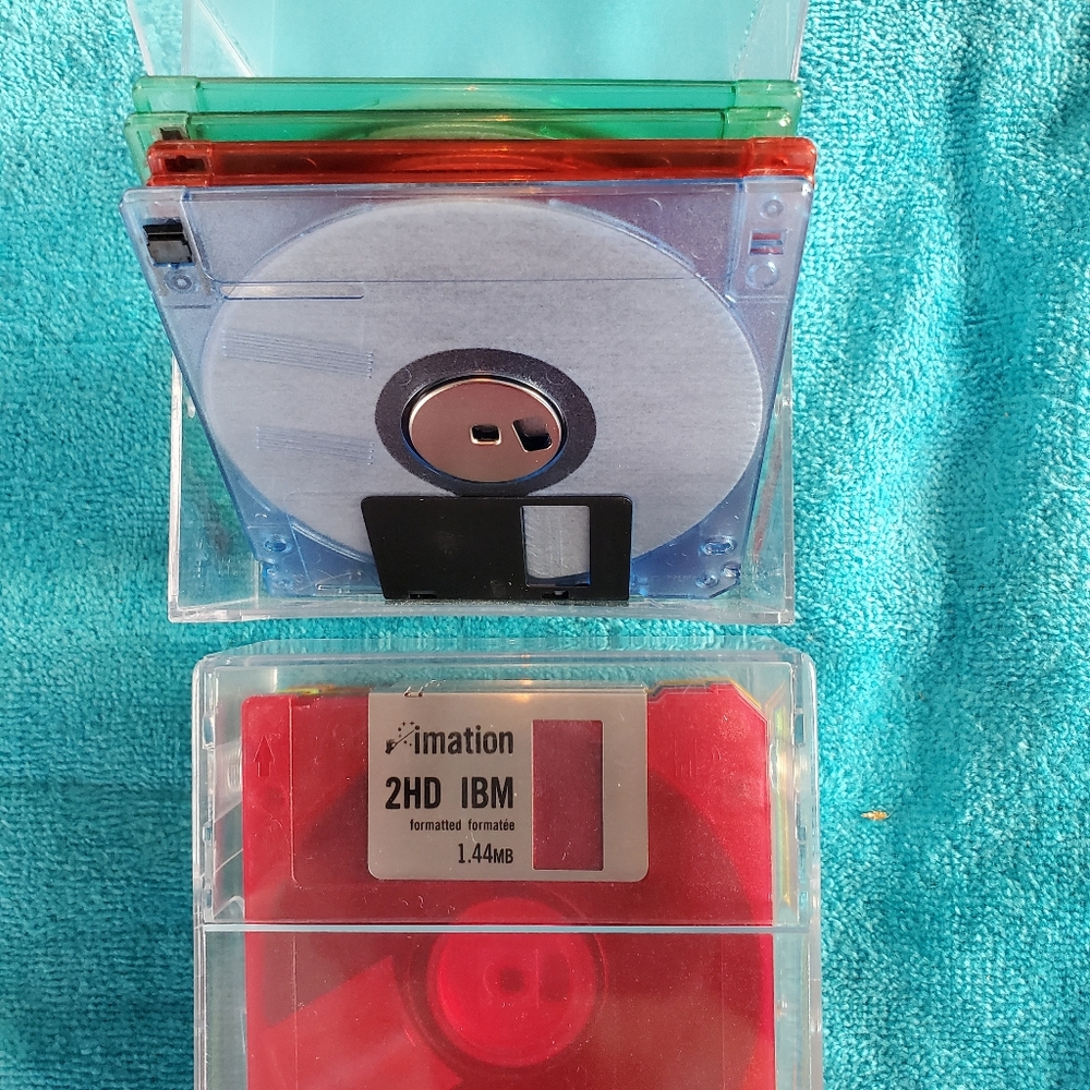 Computer storage  formated disk